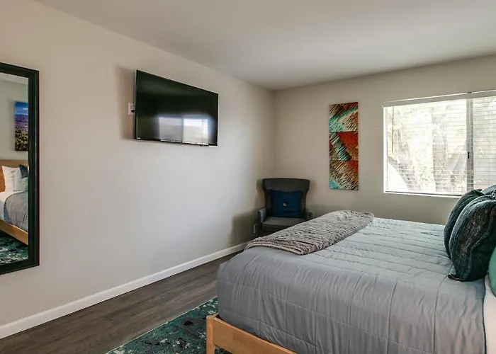 Holiday home Comfy 1-bdrm In Heart Of Old Town *