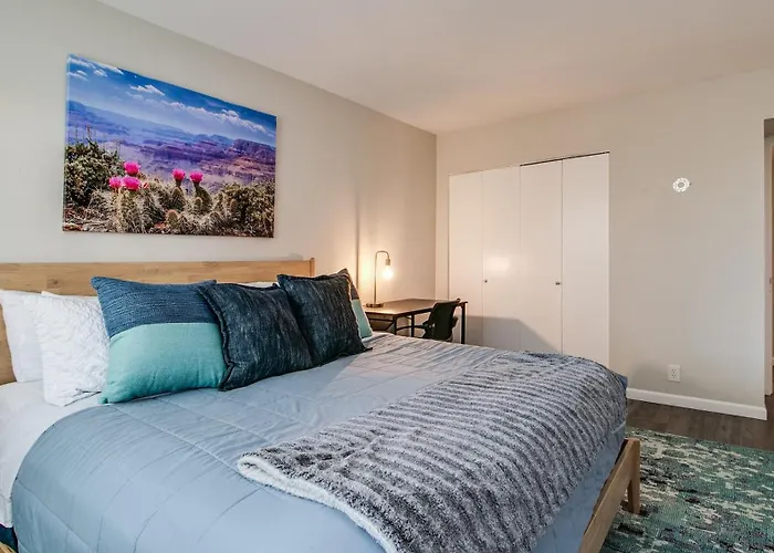 Comfy 1-bdrm In Heart Of Old Town Holiday home